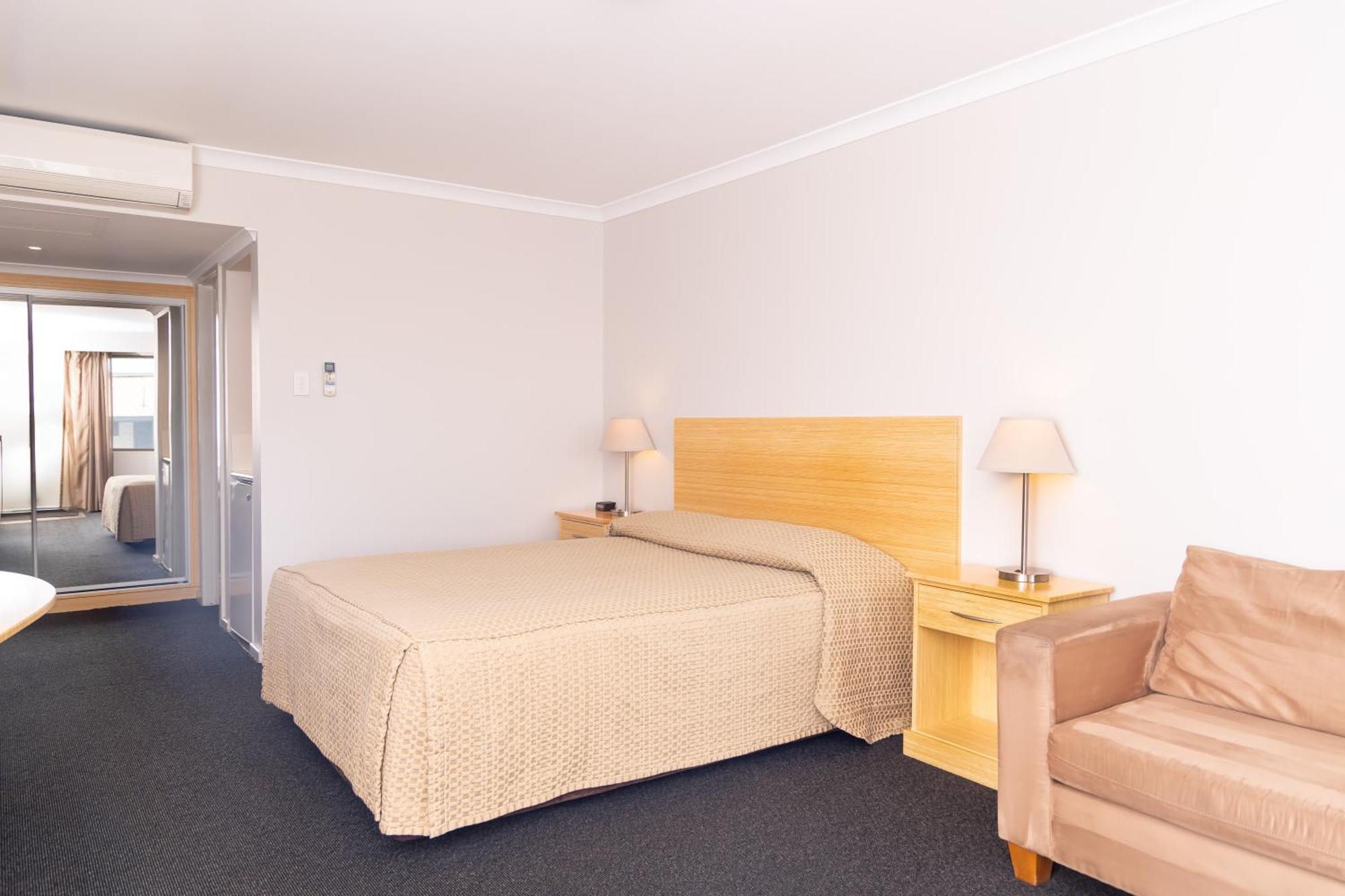 Dog Rock Motel Олбани Экстерьер фото